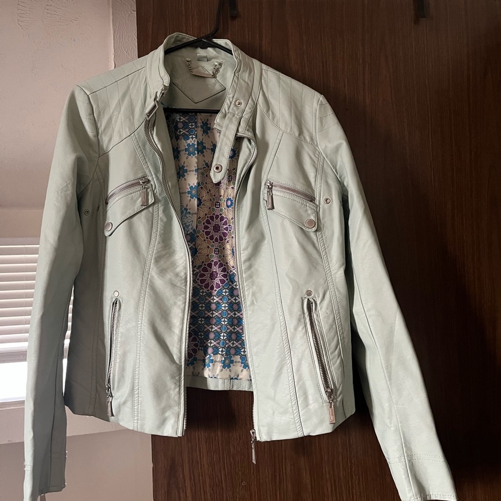 Vanity jacket